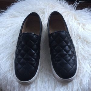 ❌SOLD❌Black slip on shoes